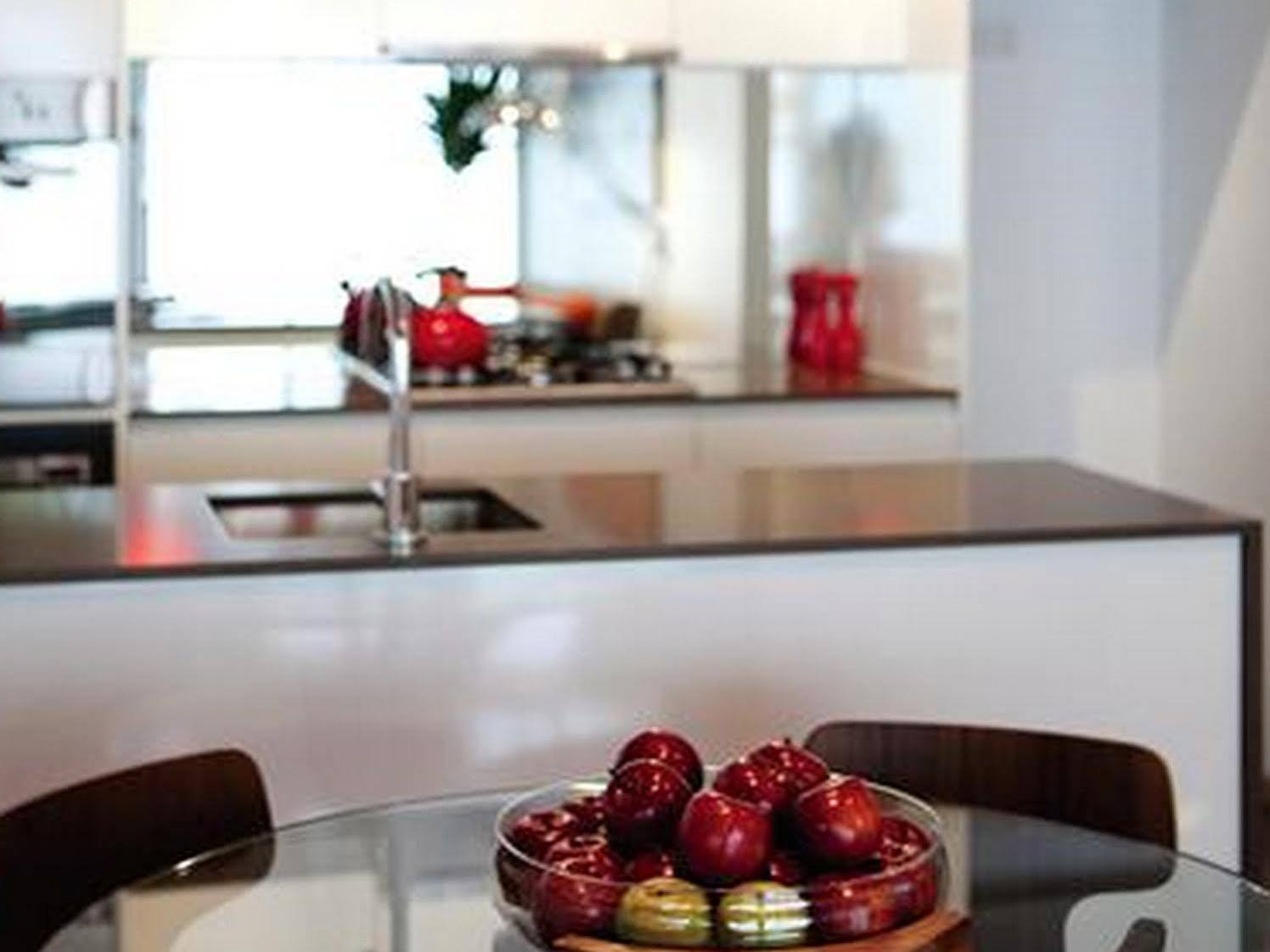 Rnr Serviced Apartments North Melbourne Eksteriør billede